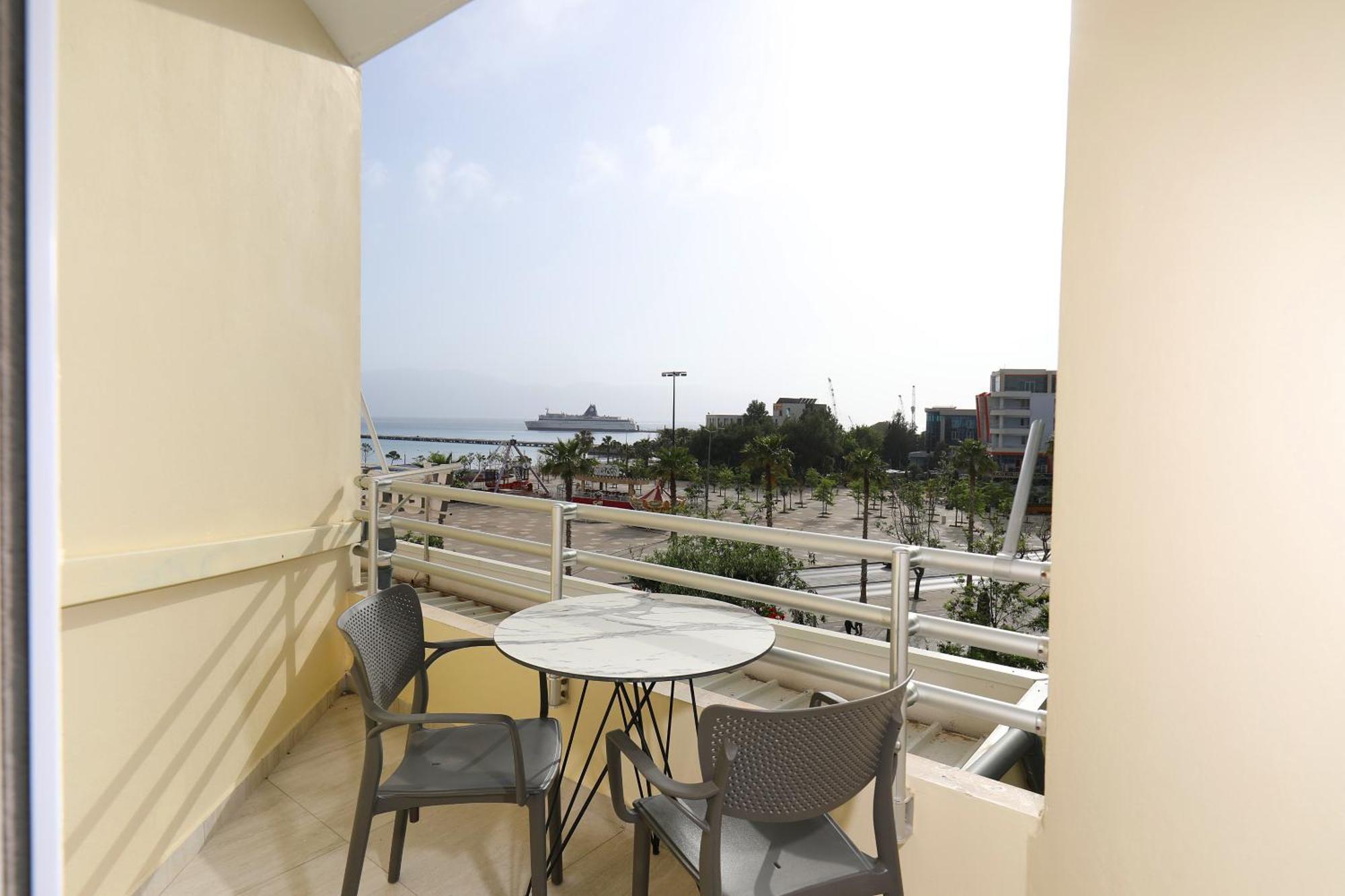 Vlorë Veranda Boutique Hotel מראה חיצוני תמונה